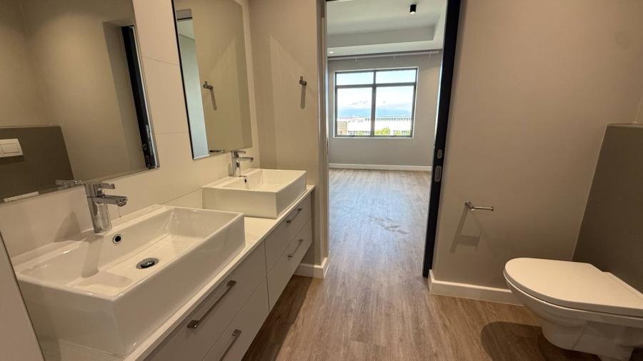 2 Bedroom Property for Sale in Plattekloof Western Cape